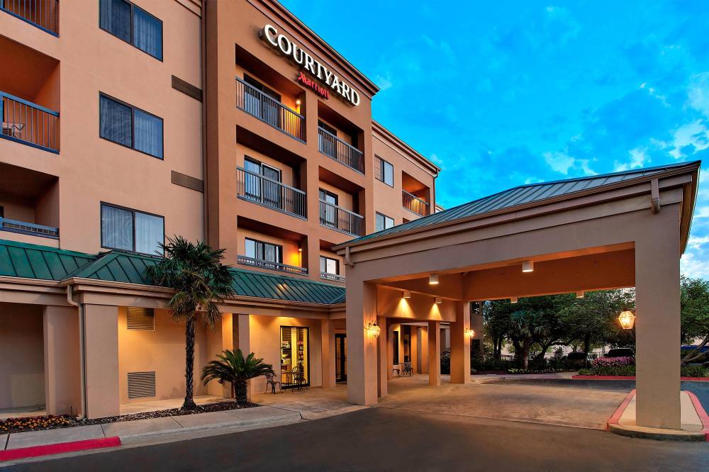 Courtyard By Marriott Austin The Domain Area 5