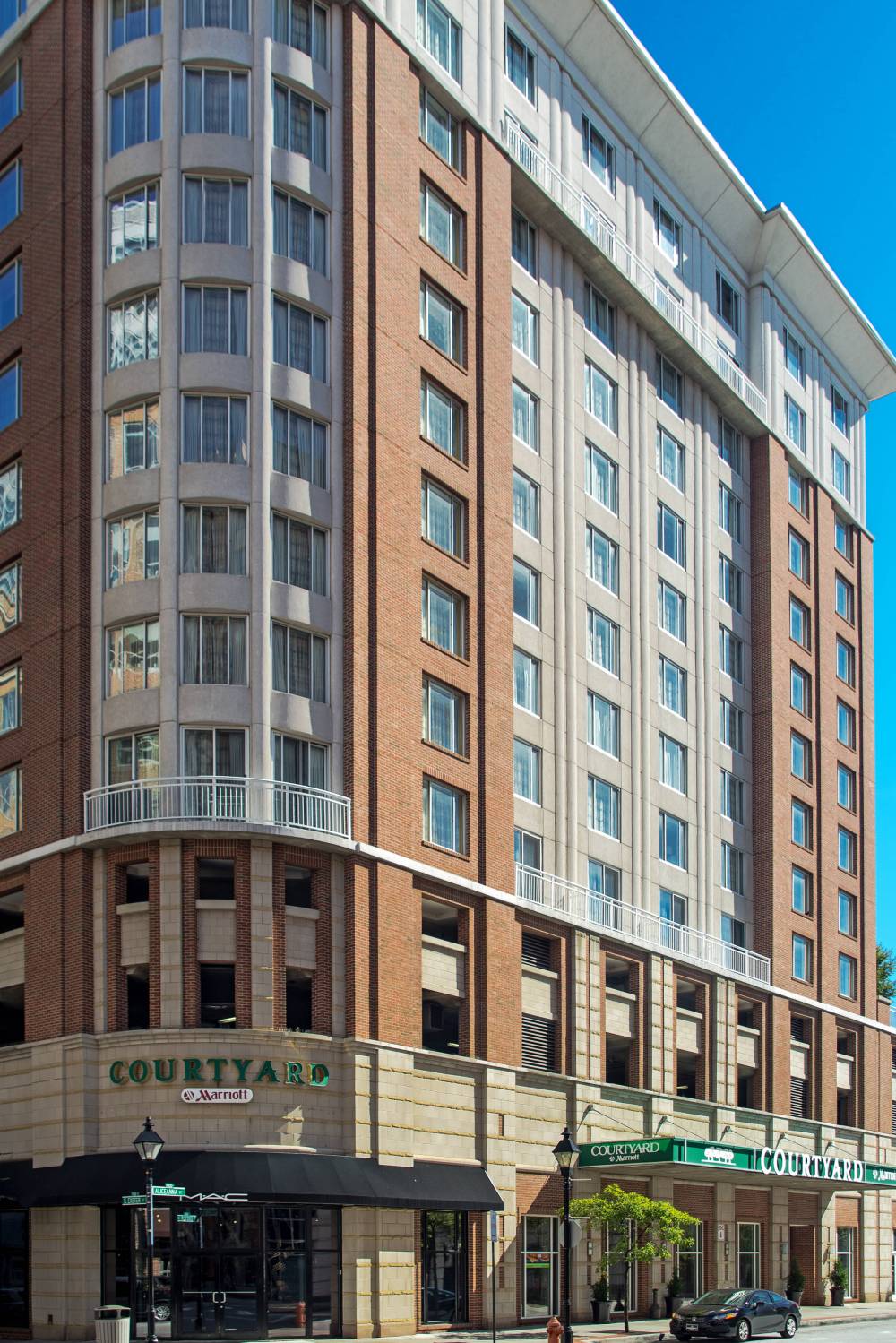 Courtyard By Marriott Baltimore Downtown Inner Harbor 4