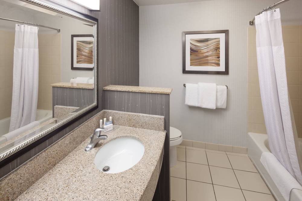 Courtyard By Marriott Birmingham Trussville 3