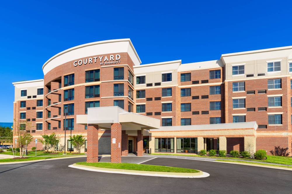 Courtyard By Marriott Bowie 4