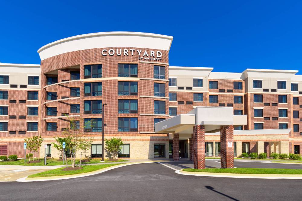 Courtyard By Marriott Bowie 5