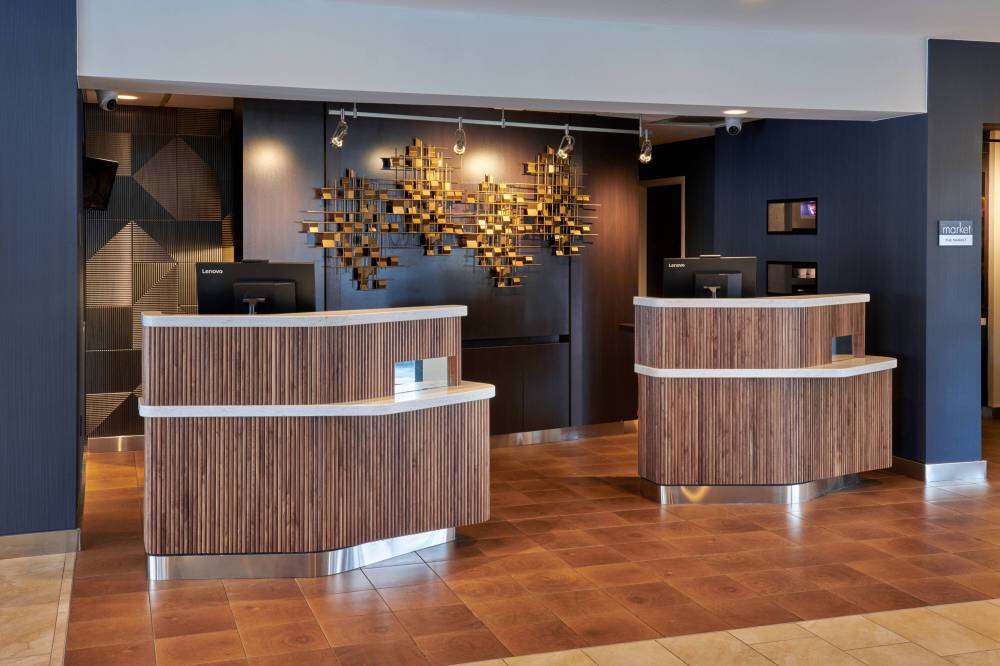 Courtyard By Marriott Chicago Highland Park Northbrook 6