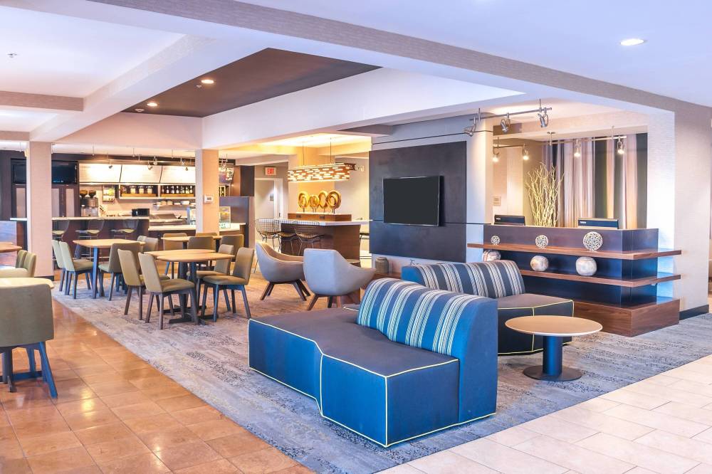 Courtyard By Marriott Colorado Springs South 6