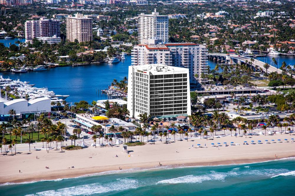 Courtyard By Marriott Fort Lauderdale Beach 6