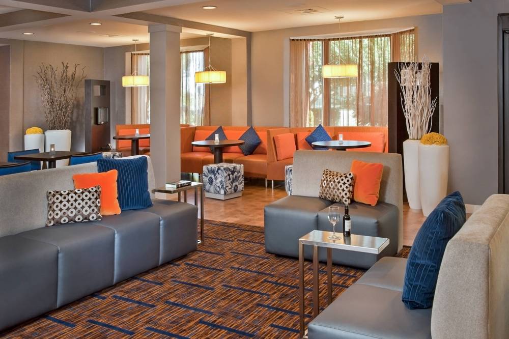 Courtyard By Marriott Frederick 10