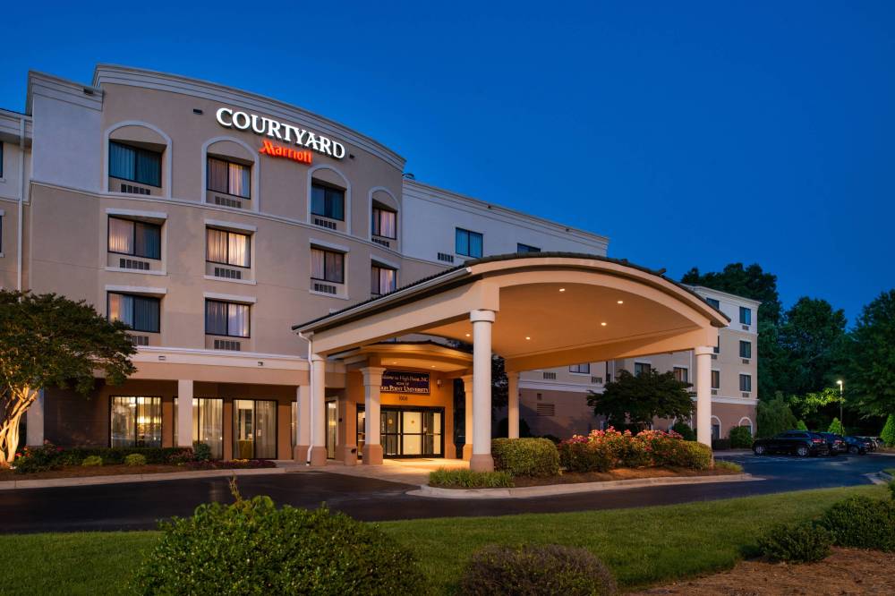 Courtyard By Marriott High Point 5