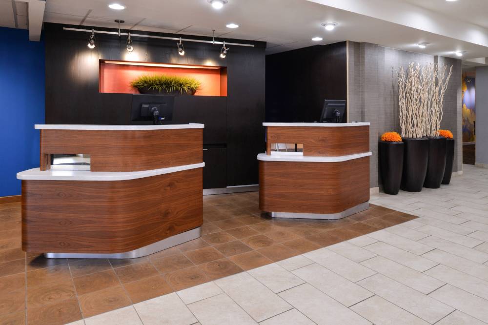 Courtyard By Marriott Milwaukee North-brown Deer 3