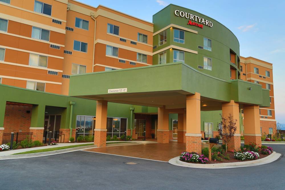 Courtyard By Marriott Morgantown 4