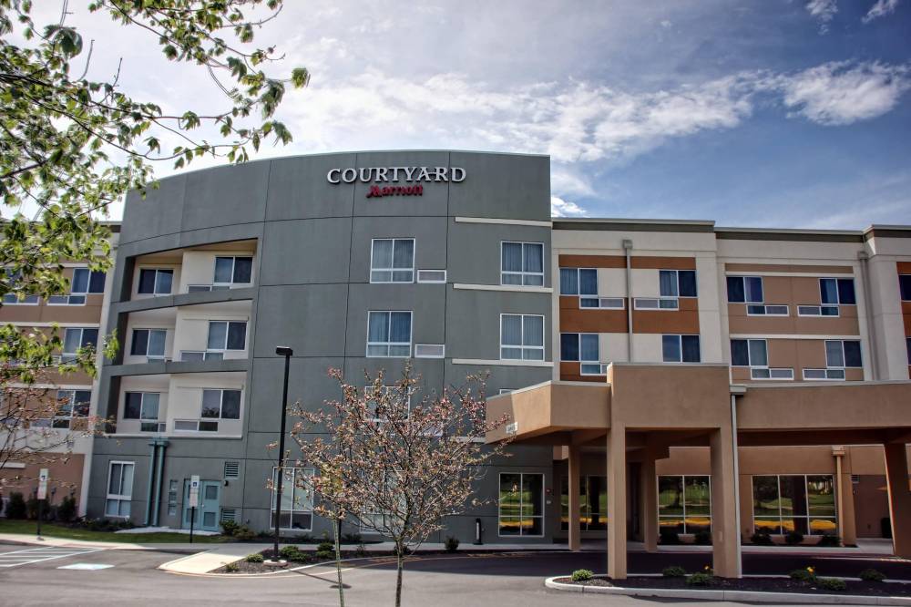 Courtyard By Marriott Philadelphia Bensalem 4