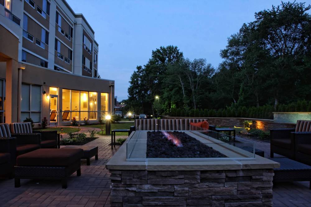 Courtyard By Marriott Philadelphia Bensalem 5