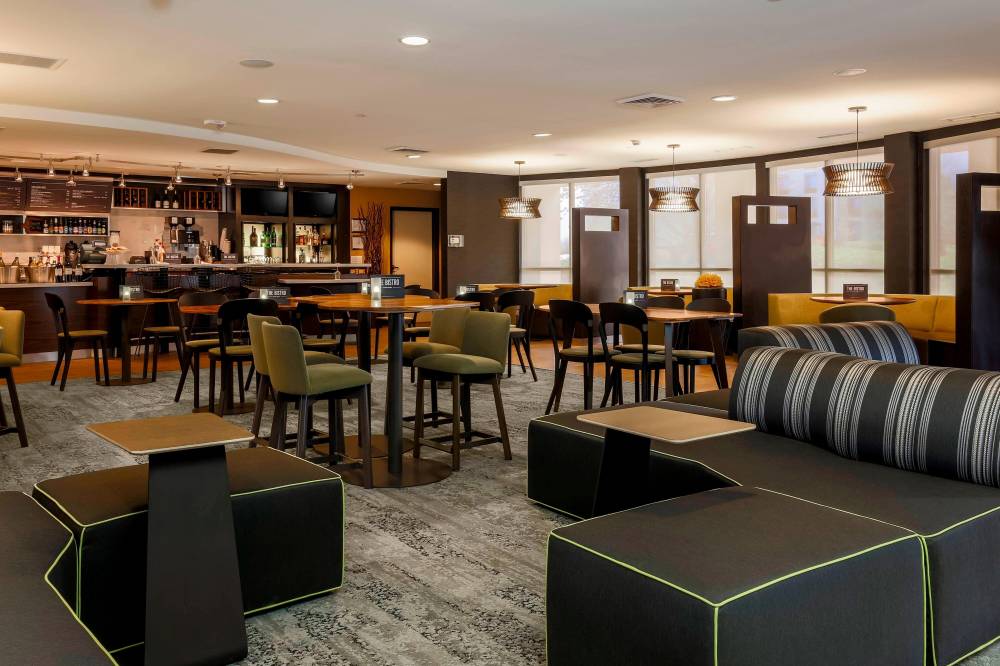 Courtyard By Marriott Potomac Mills Woodbridge 10