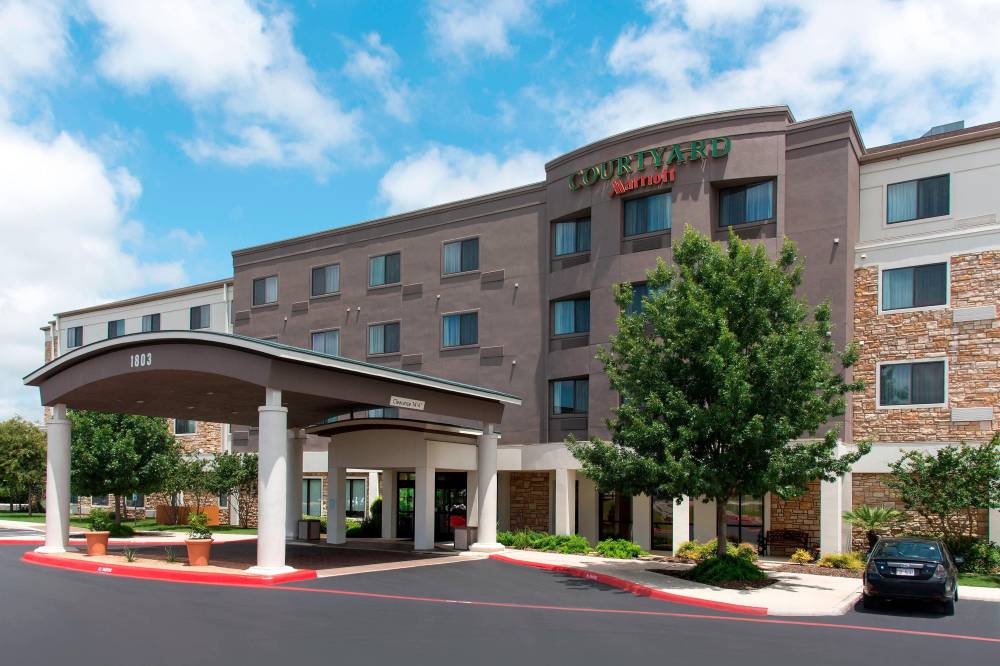 Courtyard By Marriott San Antonio North-stone Oak At Legacy 2