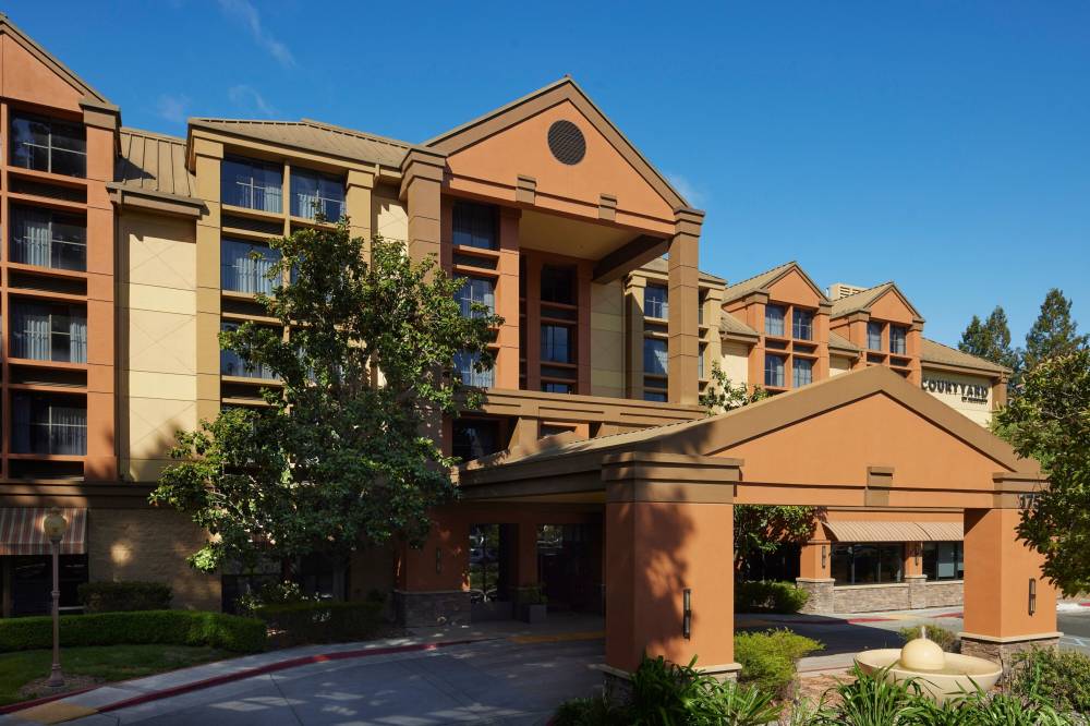 Courtyard By Marriott Santa Rosa 7