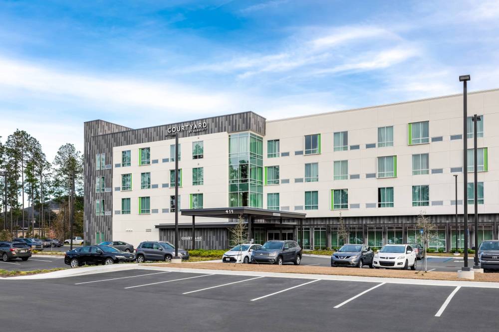 Courtyard By Marriott Savannah Airport 4