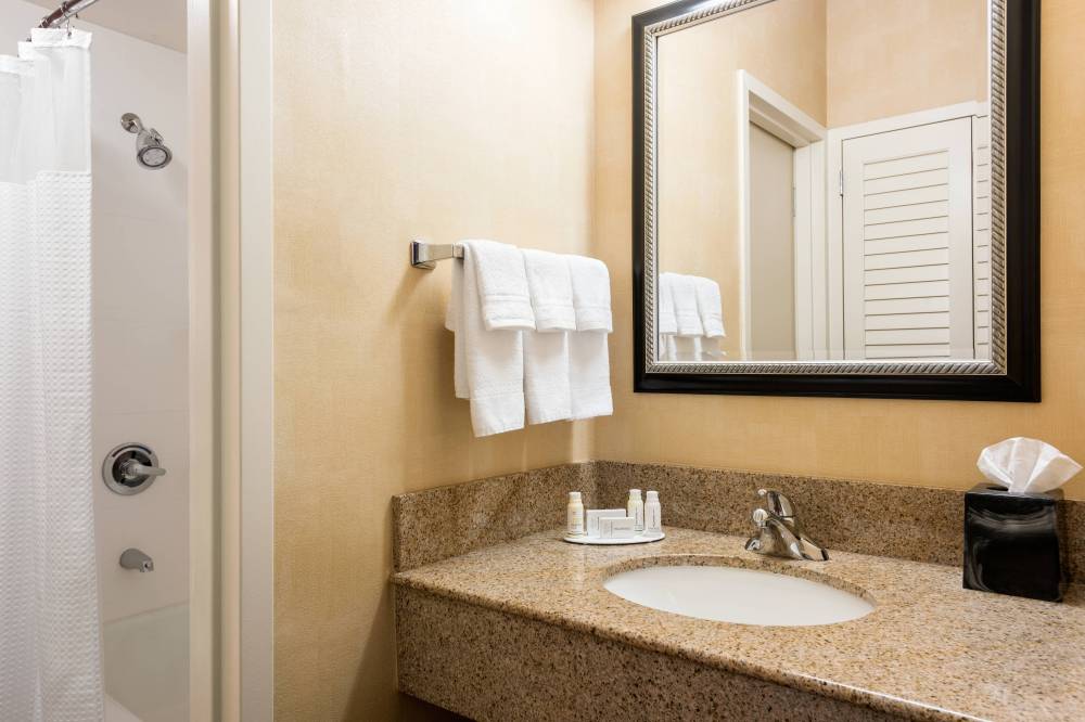 Guest - Bathroom