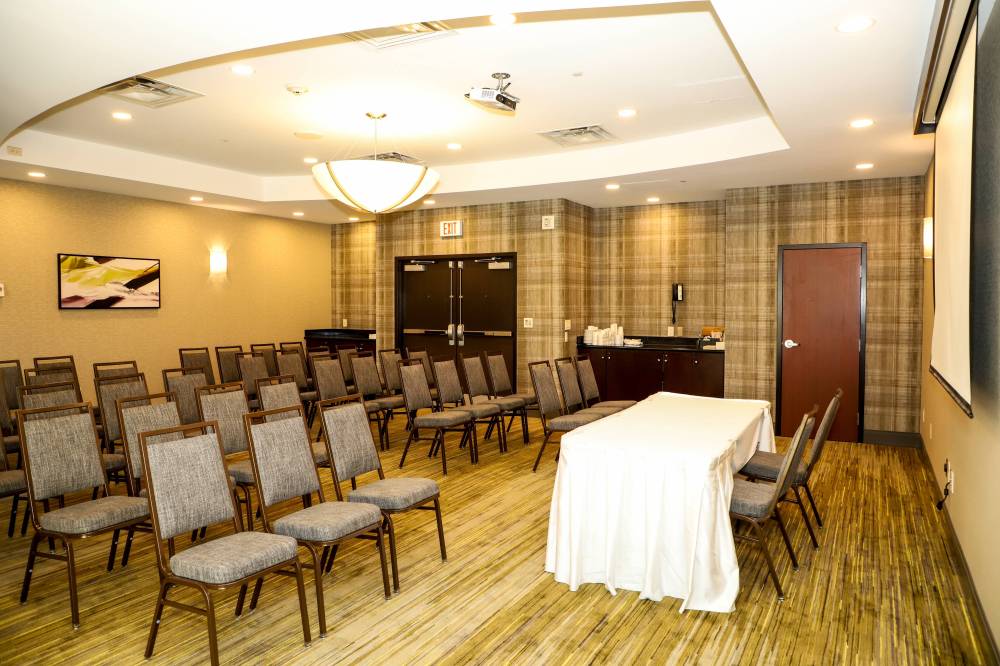 Courtyard By Marriott Toronto Brampton 5