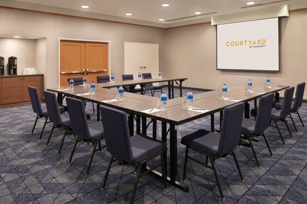 Courtyard By Marriott Toronto Markham 8