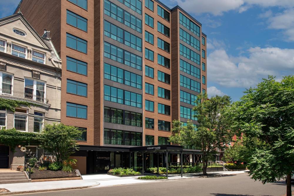 Courtyard By Marriott Washington Dc Dupont Circle 7