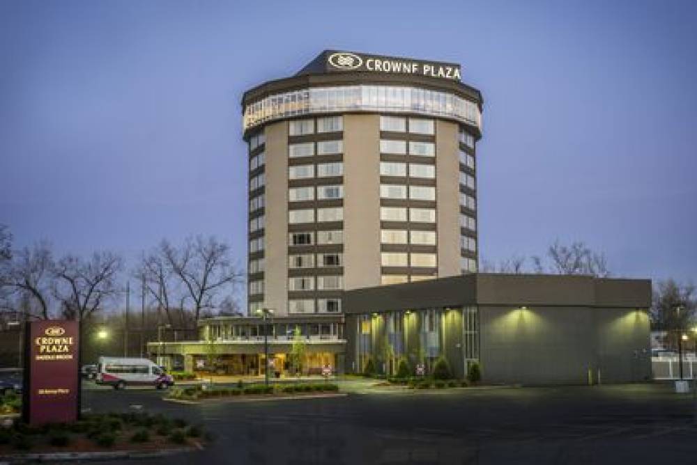 Crowne Plaza Saddle Brook 3