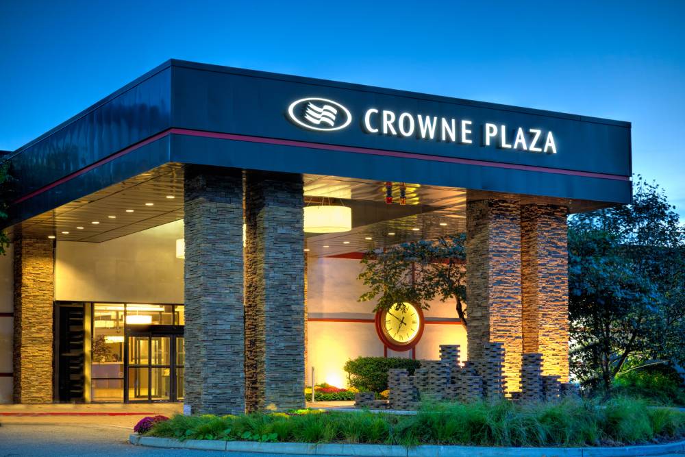 Crowne Plaza Suffern 5