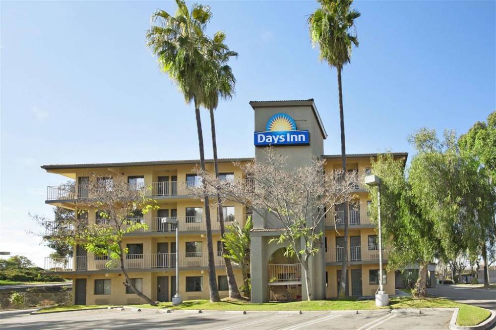 Welcome to the Days Inn Buena Park