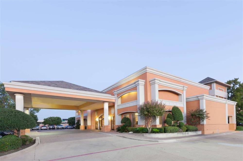 Days Inn Irving Grapevine DFW Airport North