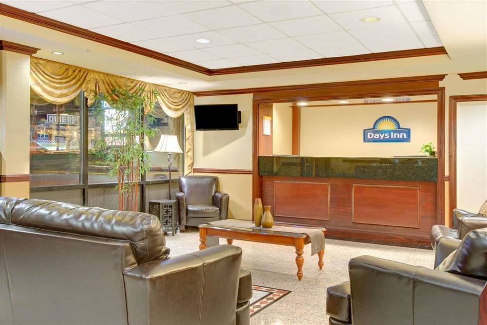 Days Inn By Wyndham Towson 6