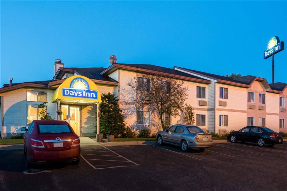 Days Inn Eau Claire West