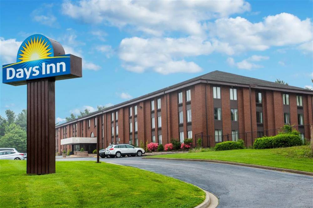 Days Inn By Wyndham Westminster 2