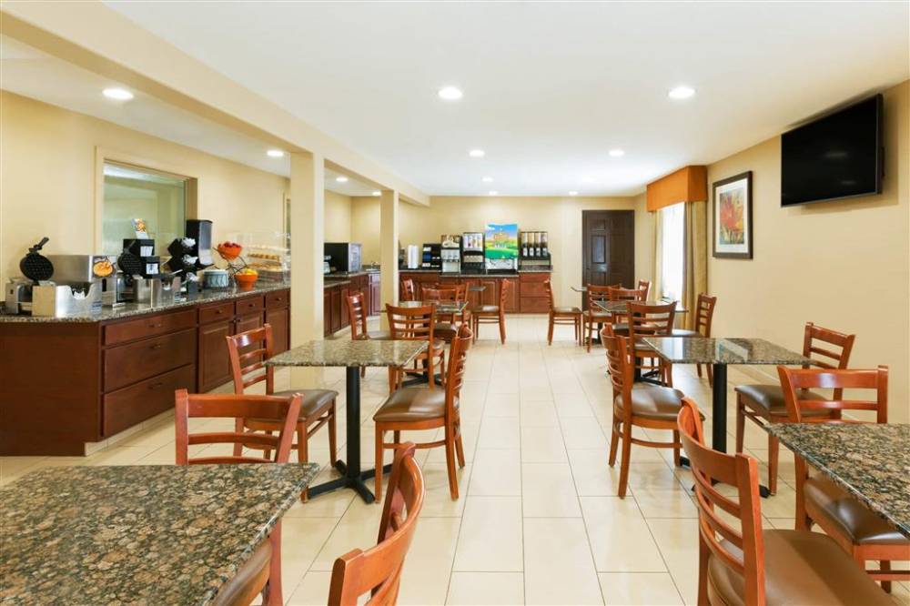 Days Inn Coralville Iowa City 4