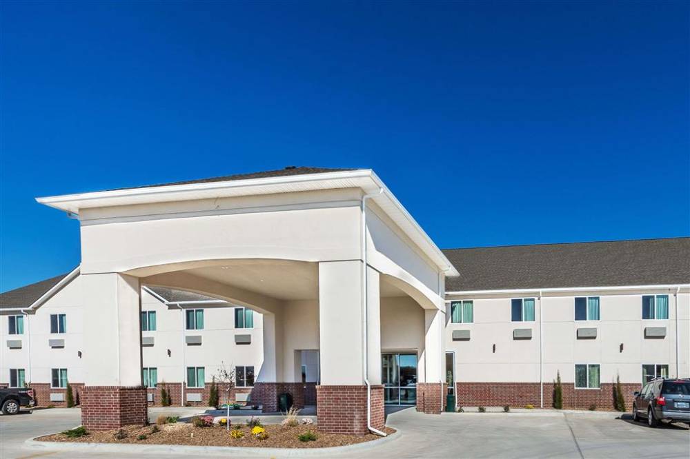 Welcome to the Days Inn and Suites El Dorado