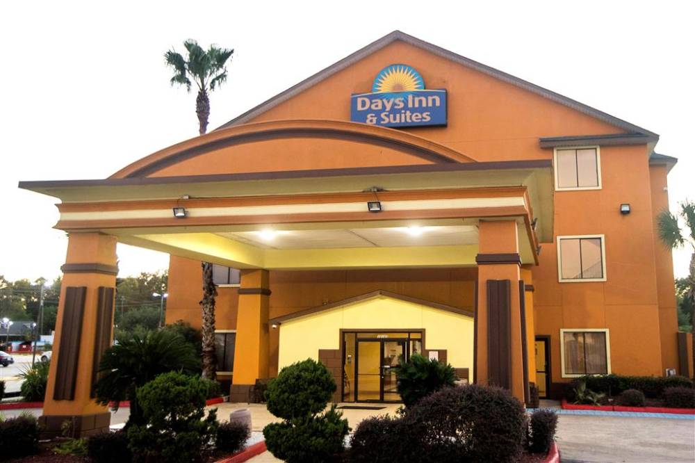 Days Inn & Suites By Wyndham Houston North/aldine 2