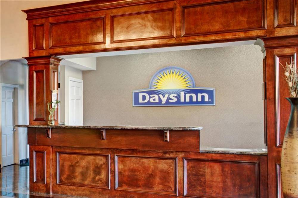 Days Inn & Suites By Wyndham Houston North/spring 2