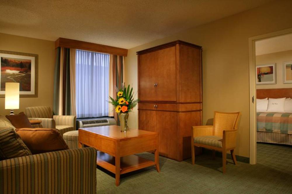 Doubletree By Hilton Columbus - Worthington 7