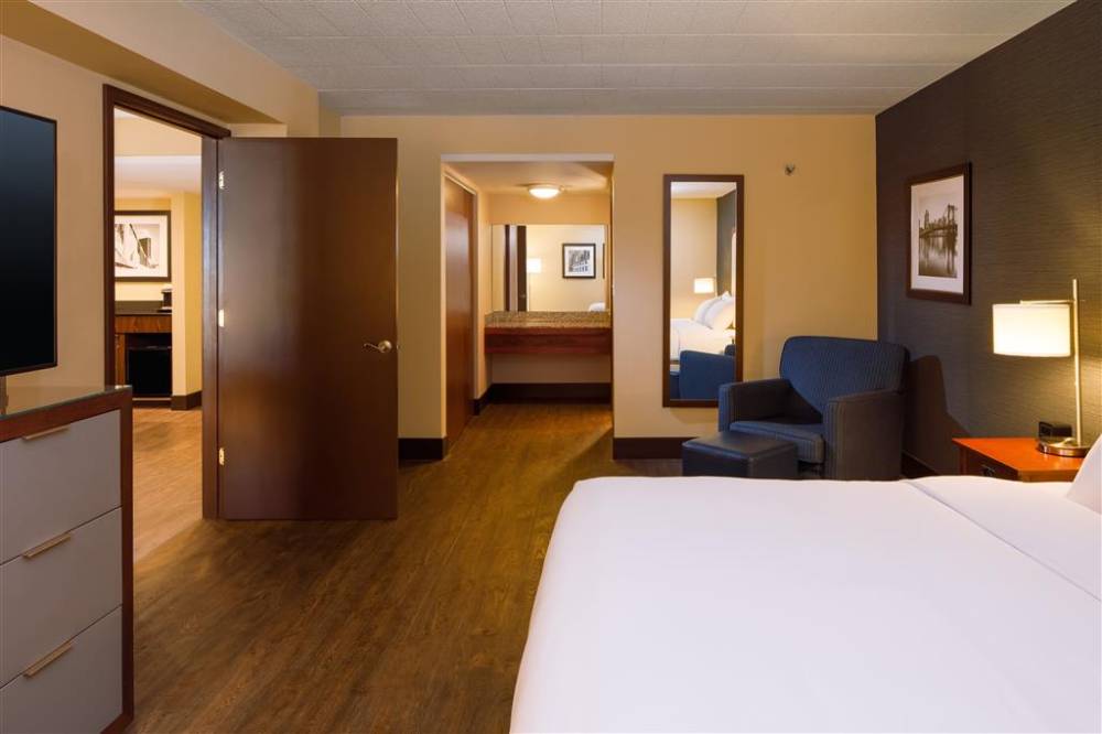 Doubletree By Hilton Pittsburgh - Cranberry 9