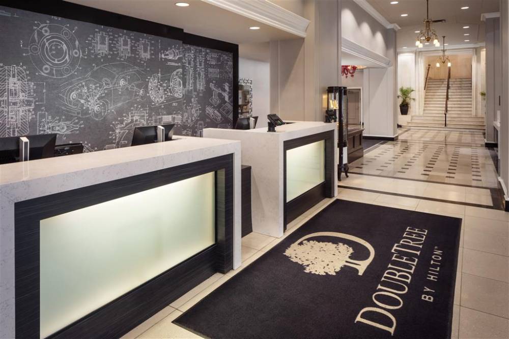 Doubletree Suites By Hilton Detroit Downtown - Fort Shelby 3