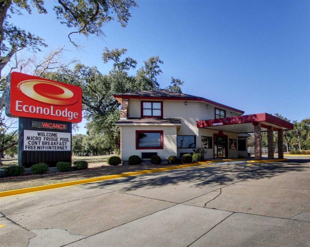 Econo Lodge Biloxi Beach North hotel in Biloxi, MS