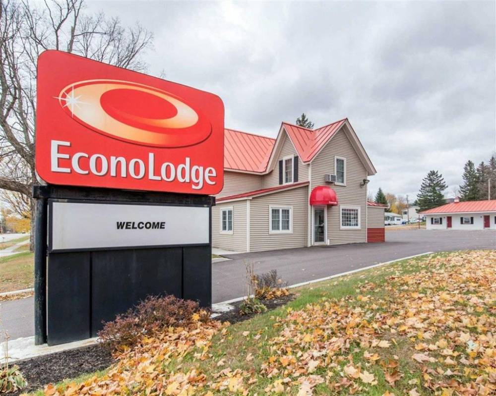 Econo Lodge hotel in Saint Albans, VT