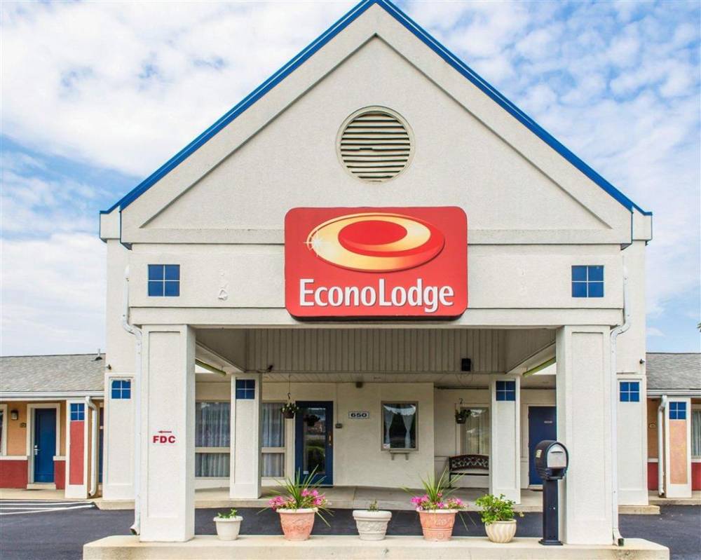 Econo Lodge hotel in Mechanicsburg Pennsylvania