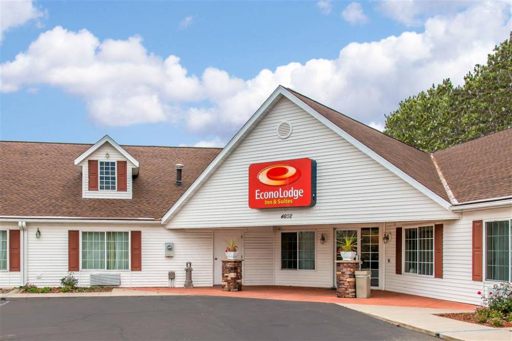 Econo Lodge Inn And Suites 3