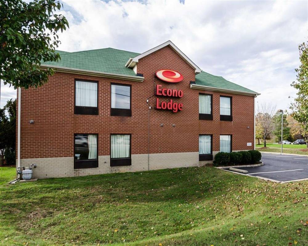 Econo Lodge Richmond 3