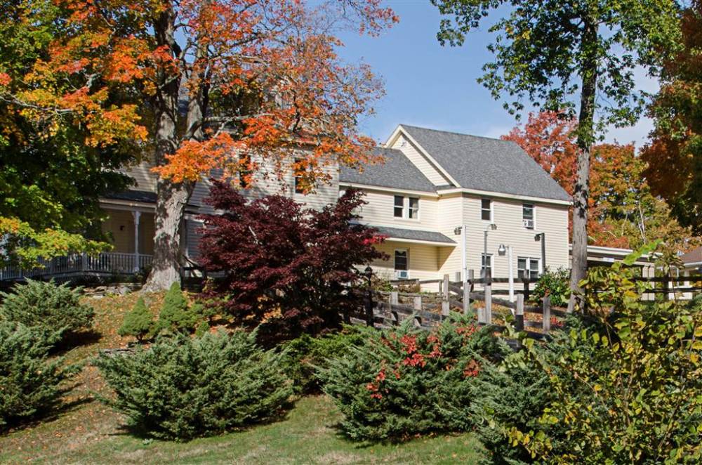 Beautifully landscaped hotel