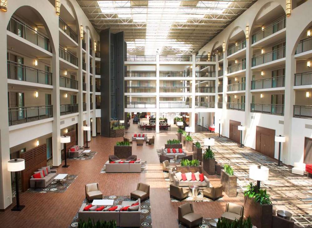 Embassy Suites By Hilton Detroit Livonia Novi 3