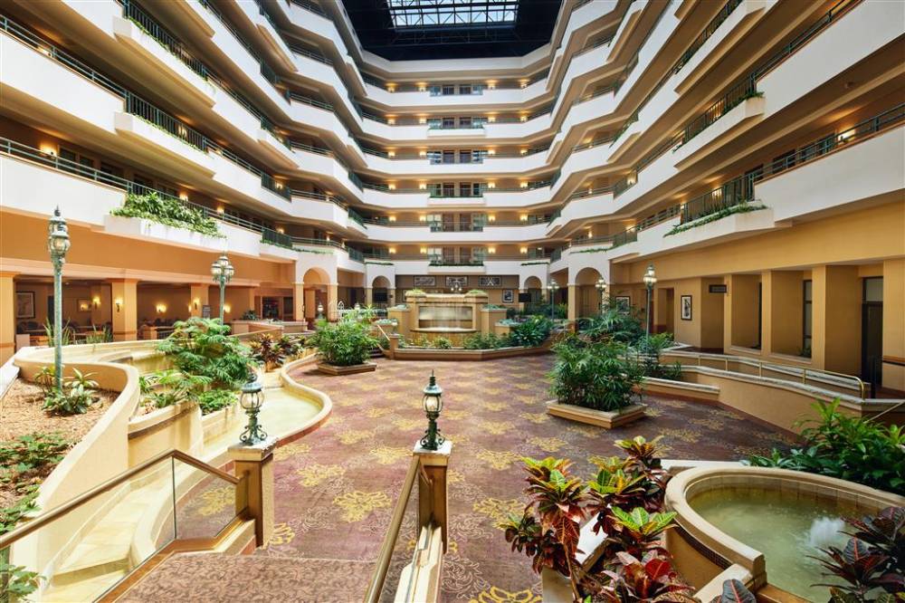 Embassy Suites By Hilton Greensboro Airport 3