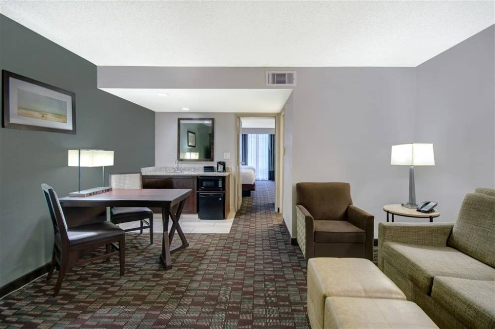 Embassy Suites By Hilton Jacksonville Baymeadows 10