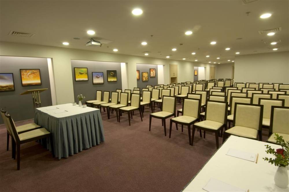 Meeting Room Pera