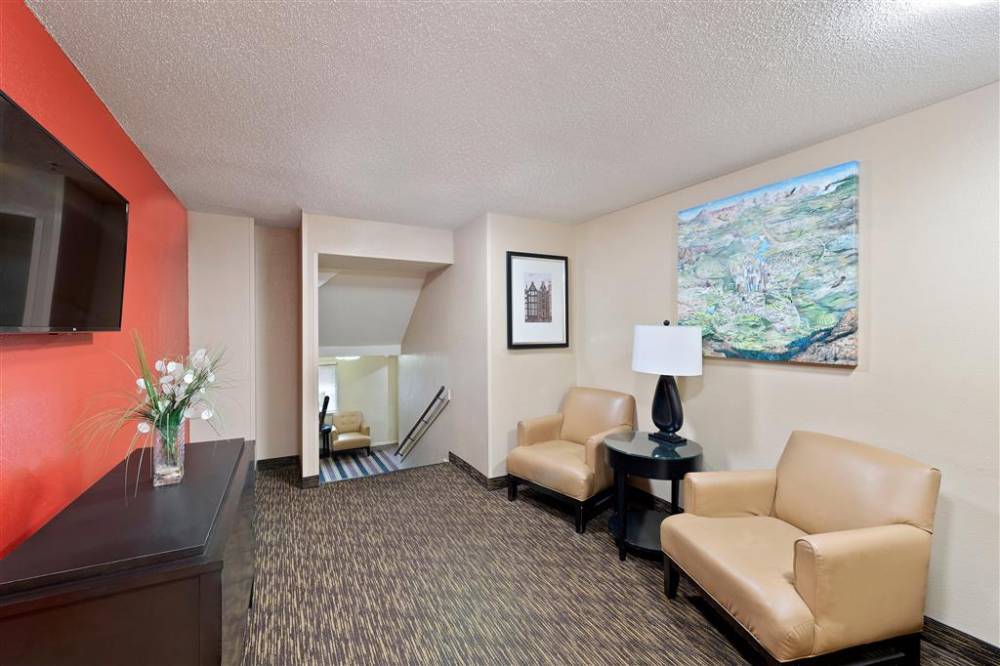 Extended Stay America Exec Pk 3