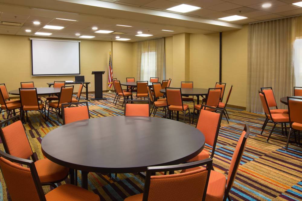 Fairfield Inn And Suites By Marriott Columbus Osu 6