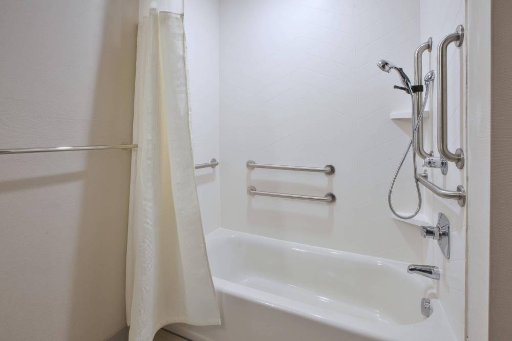 Accessible Bathroom - Tub