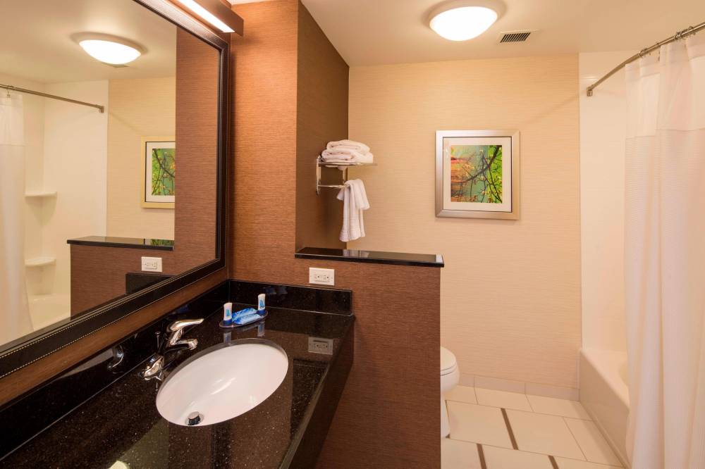 Guest Bathroom with Tub & Shower